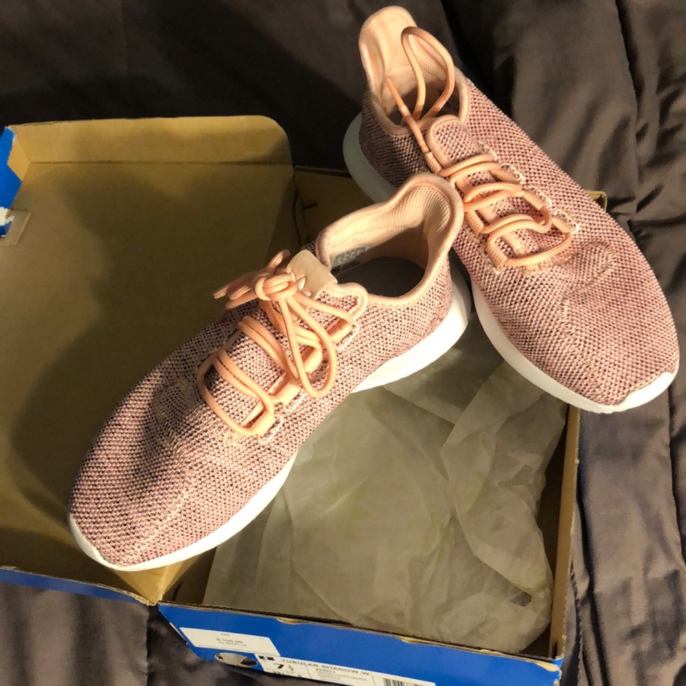 Addis’s Tubular Shadow - Picture 5 of 5